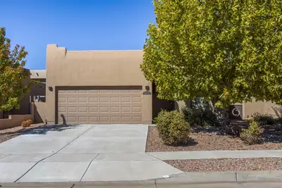 6105 Santa Fe Trail Drive NE, Rio Rancho