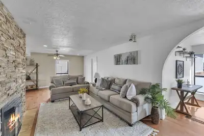 12515 Domingo Road NE, Albuquerque, NM 87123 