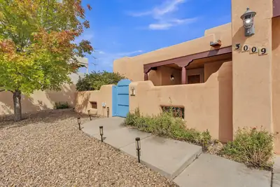 3009 Pueblo Grande, Santa Fe, NM 87507 