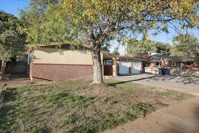 8423 Palo Duro Avenue NE, Albuquerque, NM 87111 