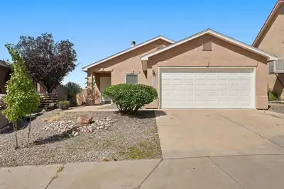 4039 Cresta Park Avenue NW, Albuquerque, NM 87114 
