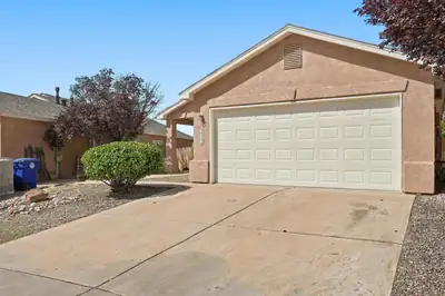 4039 Cresta Park Avenue NW, Albuquerque, NM 87114 