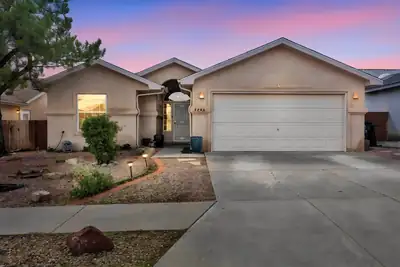 7208 Way Cross Avenue NW, Albuquerque, NM 87120 