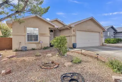 7208 Way Cross Avenue NW, Albuquerque, NM 87120 
