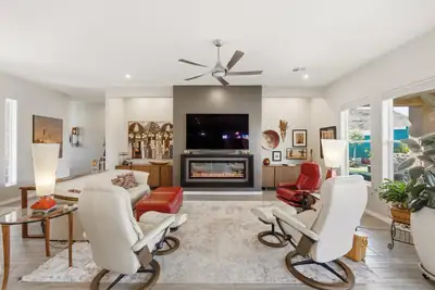 481 Pecos River Road SW, Los Lunas, NM 87031 