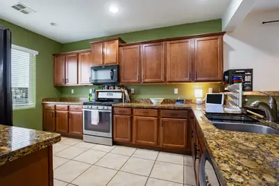 6837 Mountain Hawk Loop NE, Rio Rancho, NM 87144 