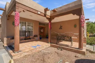 217 La Cienega Lane NW, Albuquerque, NM 87107 