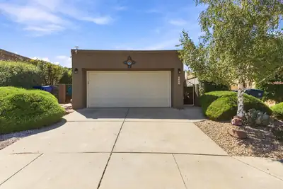 9916 Lagrima De Oro Road NE, Albuquerque