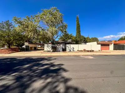 2900 Charleston Street NE, Albuquerque, NM 87110 