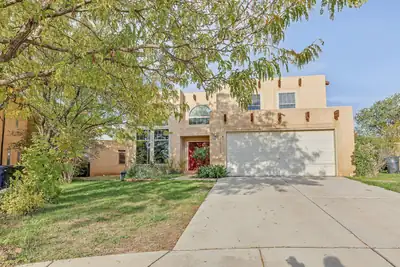 2705 La Silla Dorada, Santa Fe