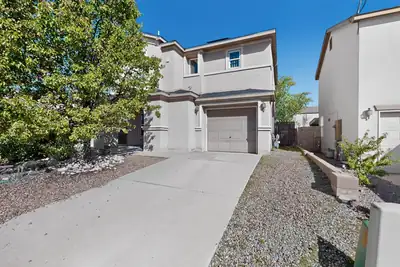 10655 McMichael Lane SW, Albuquerque, NM 87121 