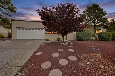 3016 El Marta Court NE, Albuquerque