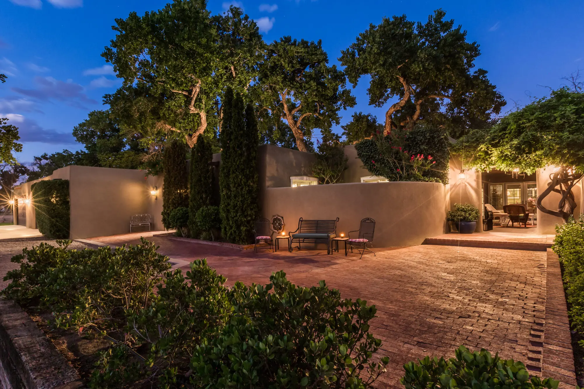 2535 Via Rio Place NW, Albuquerque, NM 87107