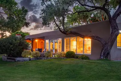 2535 Via Rio Place NW, Albuquerque, NM 87107 