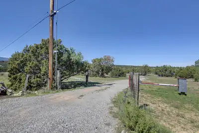 37 Camino Del Oriente, Tijeras, NM 87059 
