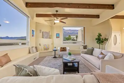 979 Antelope Avenue NE, Albuquerque, NM 87122 