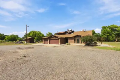 69 Kendrick Road, Belen, NM 87002 
