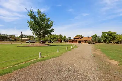 69 Kendrick Road, Belen, NM 87002 