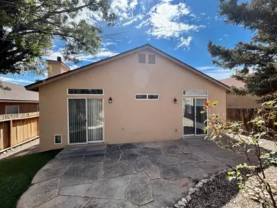6131 Stargazer Avenue NW, Albuquerque, NM 87114 