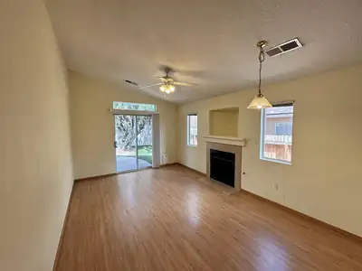 6131 Stargazer Avenue NW, Albuquerque, NM 87114 