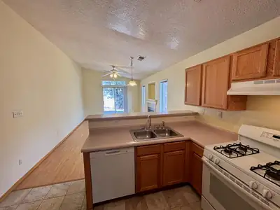 6131 Stargazer Avenue NW, Albuquerque, NM 87114 