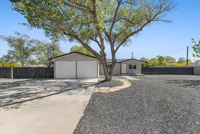 5732 Wood Road SW, Albuquerque, NM 87105 