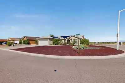 1 Rosa Avenue SW, Los Lunas, NM 87031 