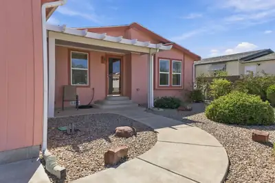 231 Sunrise Bluffs Drive, Belen, NM 87002 
