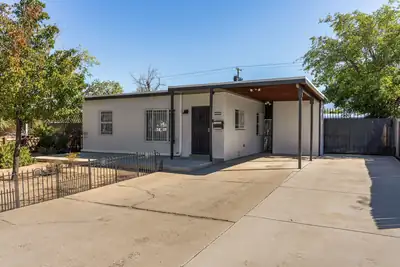 2824 Quincy Street NE, Albuquerque, NM 87110 