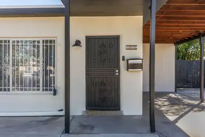 2824 Quincy Street NE, Albuquerque, NM 87110 