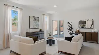 9 Avenida Parque Court SE, Los Lunas, NM 87031 