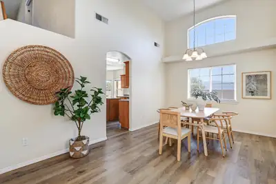 9924 Prestige Court NW, Albuquerque, NM 87114 