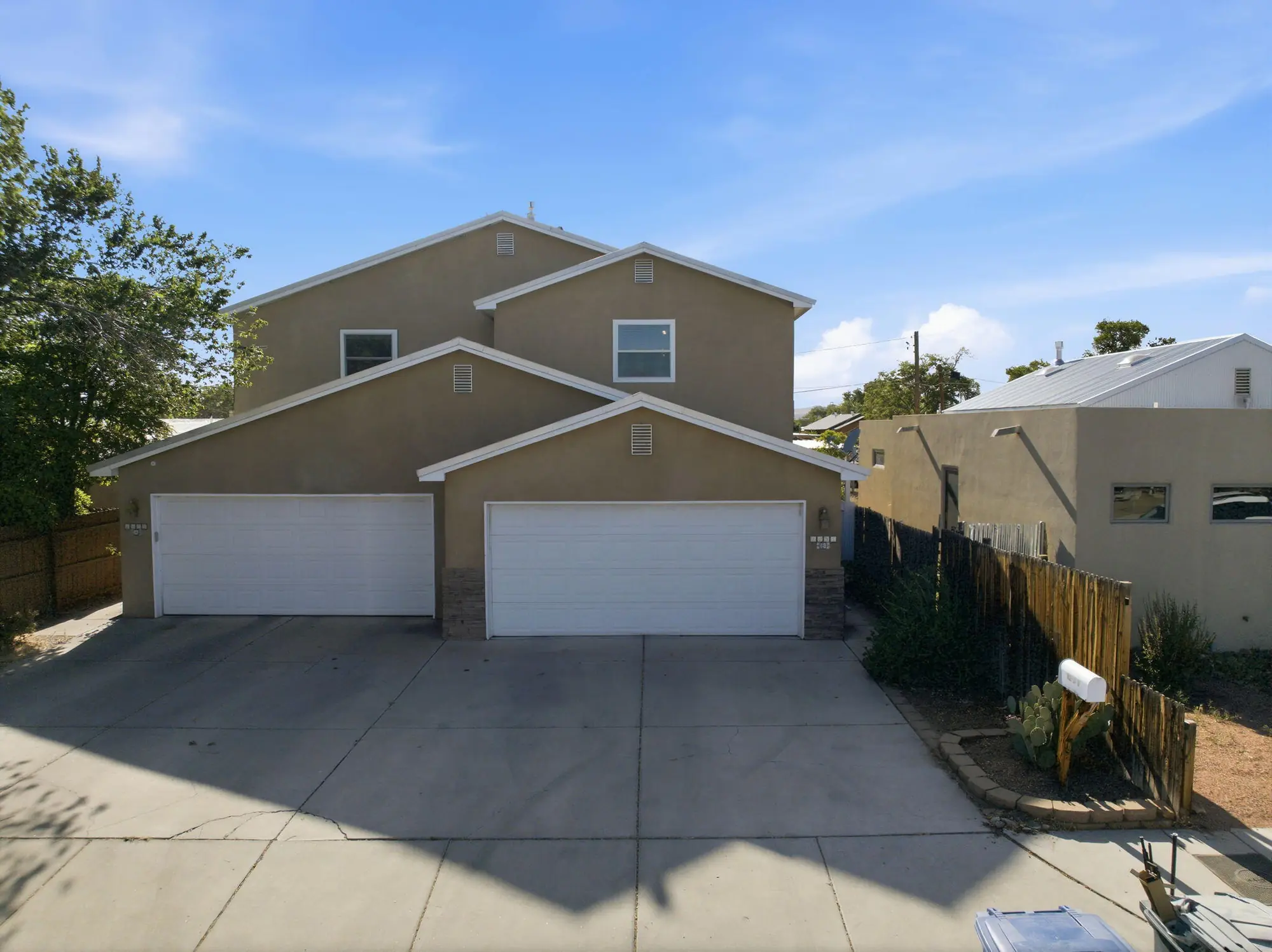 1235 8th Street NW B, Albuquerque, NM 87102
