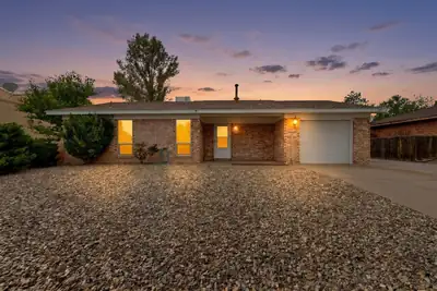 9933 Clearwater Street NW, Albuquerque