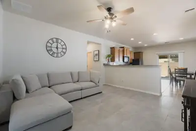 10919 Topacio Street NW, Albuquerque, NM 87114 