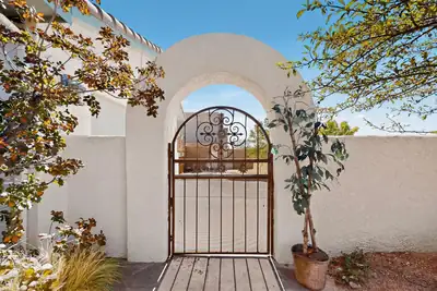 416 7th Street NE, Rio Rancho, NM 87124 