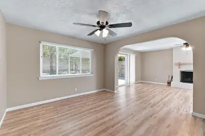 1212 Willys Knight Drive NE, Albuquerque, NM 87112 