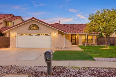 7715 Calhoun Drive NE, Albuquerque