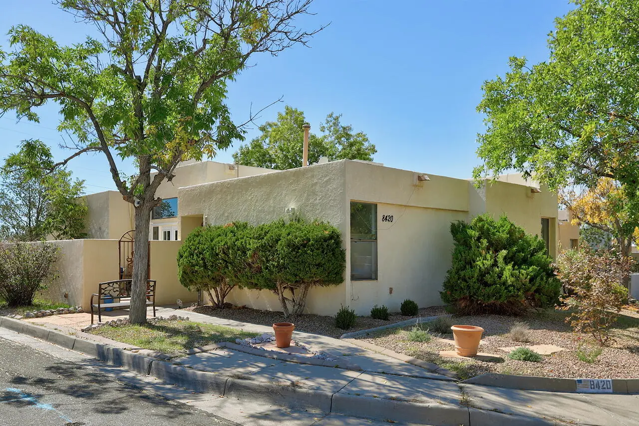8420 Parrot Run Road NE, Albuquerque, NM 87109