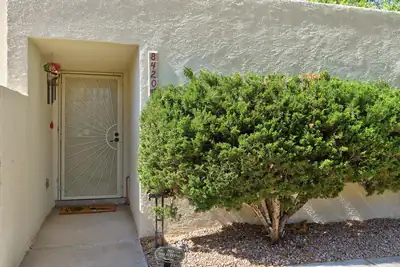 8420 Parrot Run Road NE, Albuquerque, NM 87109 