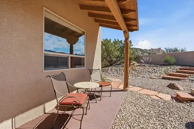 10 Las Brisas Lane, Placitas, NM 87043 