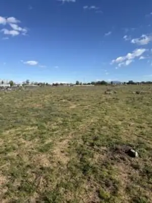 McRae loop, Los Lunas, NM 87031 