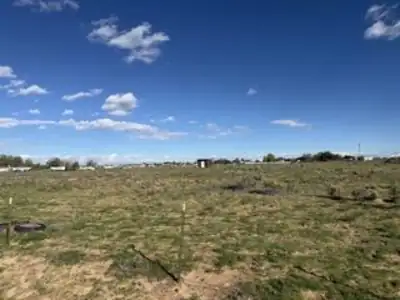 McRae loop, Los Lunas, NM 87031 
