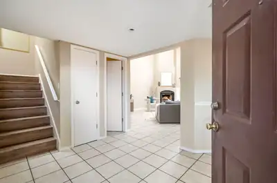 7904 Blue Jay Lane NE, Albuquerque, NM 87109 