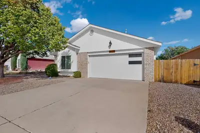 7705 San Francisquita Court NW, Albuquerque, NM 87120 
