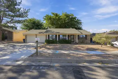 7230 Luella Anne Drive NE, Albuquerque