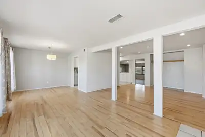 7230 Luella Anne Drive NE, Albuquerque, NM 87109 