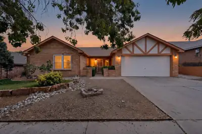 7114 Grange Avenue NW, Albuquerque