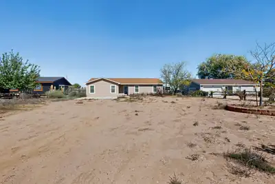 511 Northern Boulevard NW, Rio Rancho, NM 87124 