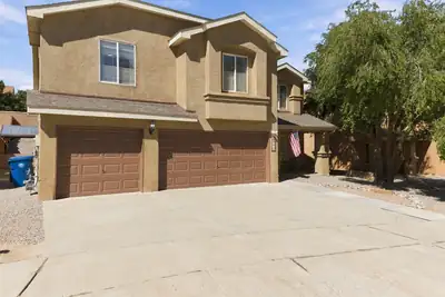 940 Colibri Avenue NW, Los Lunas, NM 87031 